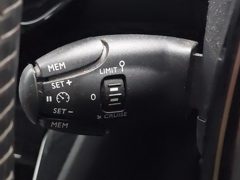 Used Peugeot 2008 2022 for sale - 76560410: Photo 13