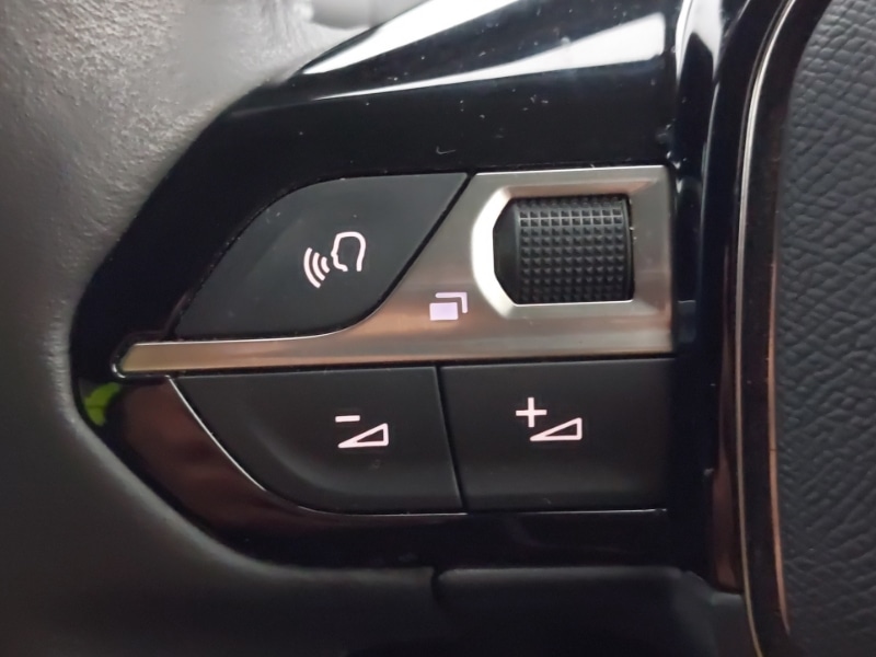 Used Peugeot 2008 2022 for sale - 76560410: Photo 14