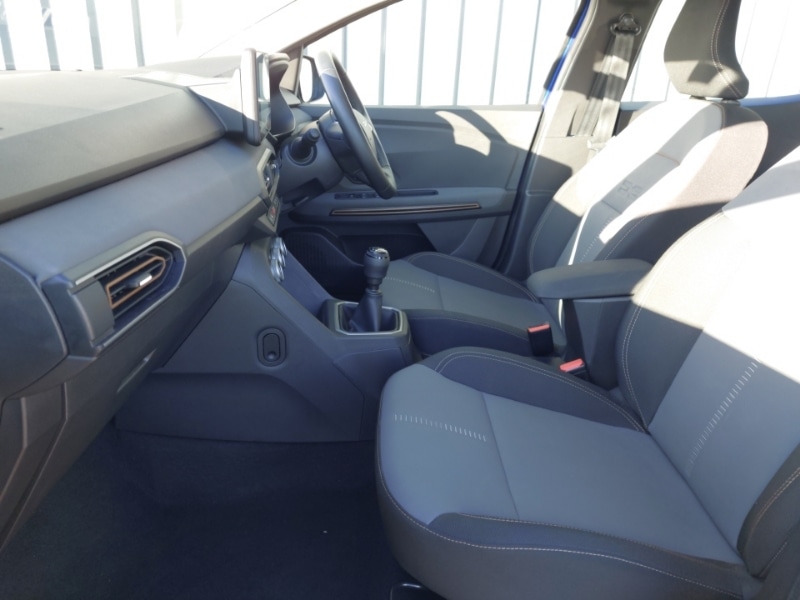 Used Dacia Sandero Stepway 2024 for sale - 77086721: Photo 5