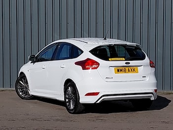 Used Ford Focus 2018 for sale - 76606200: Photo