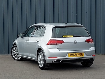 Used Volkswagen Golf 2020 for sale - 75656782: Photo