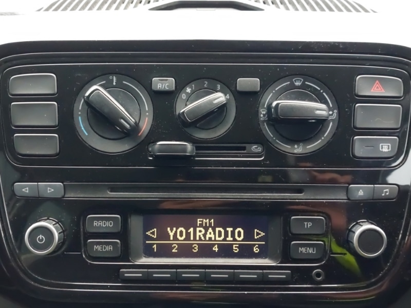 Used Volkswagen up! 2014 for sale - 77694913: Photo 14