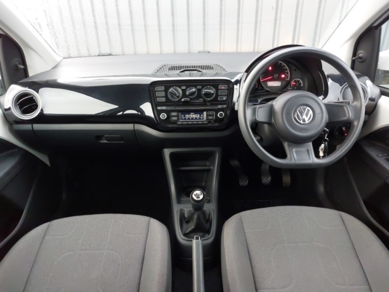Used Volkswagen up! 2014 for sale - 77694913: Photo 2