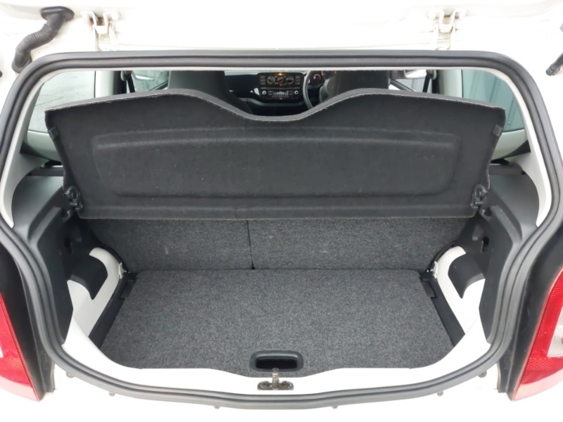 Used Volkswagen up! 2014 for sale - 77694913: Photo 8