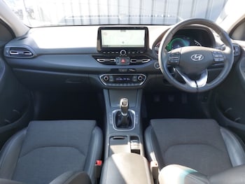 Used Hyundai i30 2023 for sale - 78442102: Photo