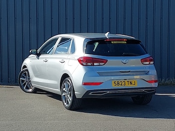 Used Hyundai i30 2023 for sale - 78442102: Photo