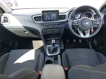 Used Kia Ceed 2019 for sale - 79529800: Photo