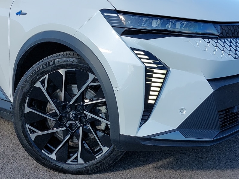 Used Renault Scenic E-Tech 2025 for sale - 77169150: Photo 9