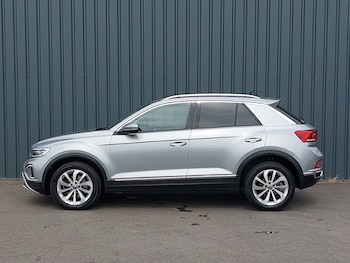 Used Volkswagen T-Roc 2023 for sale - 79092262: Photo