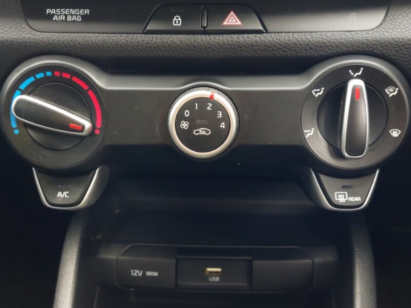 Used Kia Stonic 2021 for sale - 77721964: Photo 15