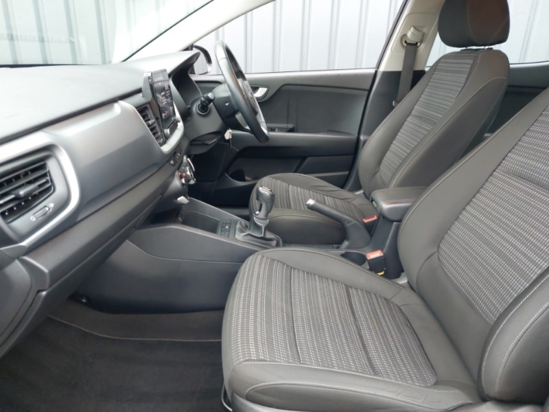 Used Kia Stonic 2021 for sale - 77721964: Photo 5