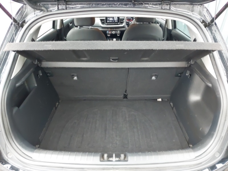 Used Kia Stonic 2021 for sale - 77721964: Photo 8