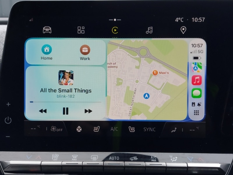 Used Renault Megane E Tech 2023 for sale - 77433429: Photo 17