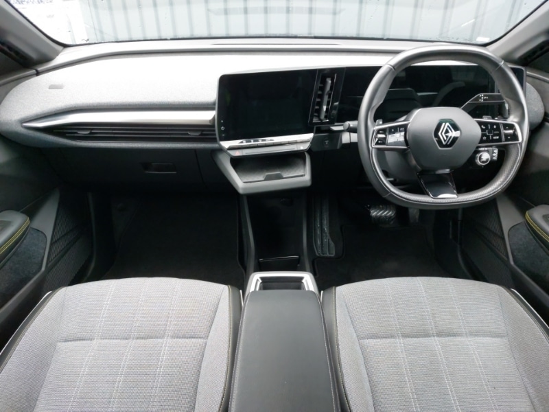 Used Renault Megane E Tech 2023 for sale - 77433429: Photo 2