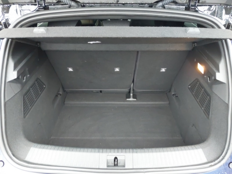 Used Renault Megane E Tech 2023 for sale - 77433429: Photo 8