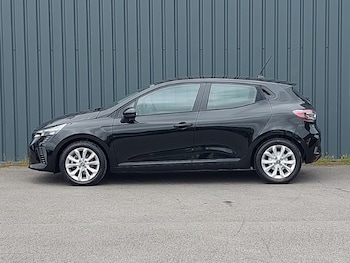 Used Renault Clio 2025 for sale - 78283503: Photo
