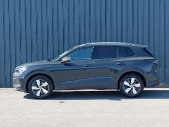 Used Volkswagen Tiguan 2024 for sale - 74583918: Photo