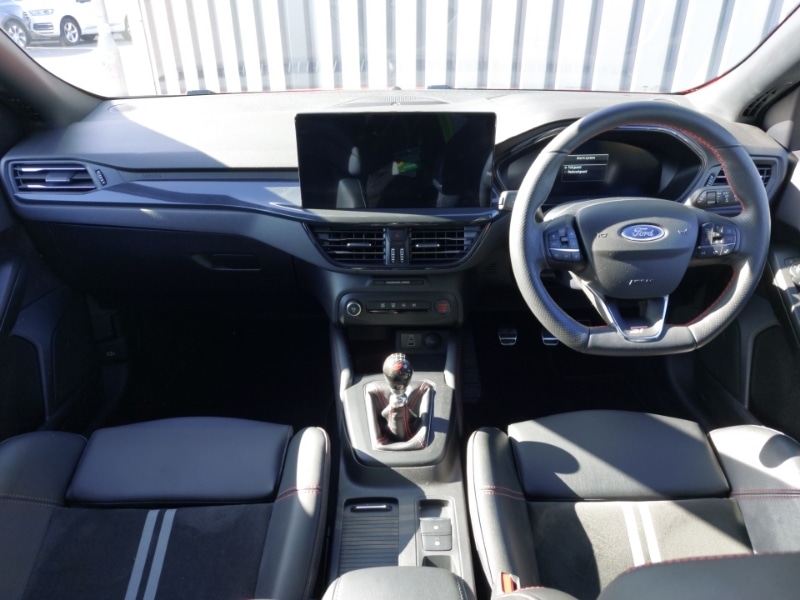 Used Ford Focus 2023 for sale - 77922815: Photo 2
