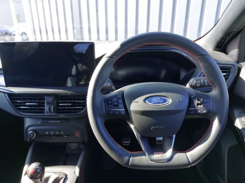 Used Ford Focus 2023 for sale - 77922815: Photo 7