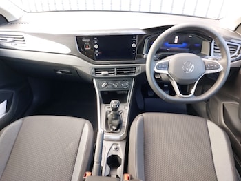Used Volkswagen Polo 2024 for sale - 76052451: Photo