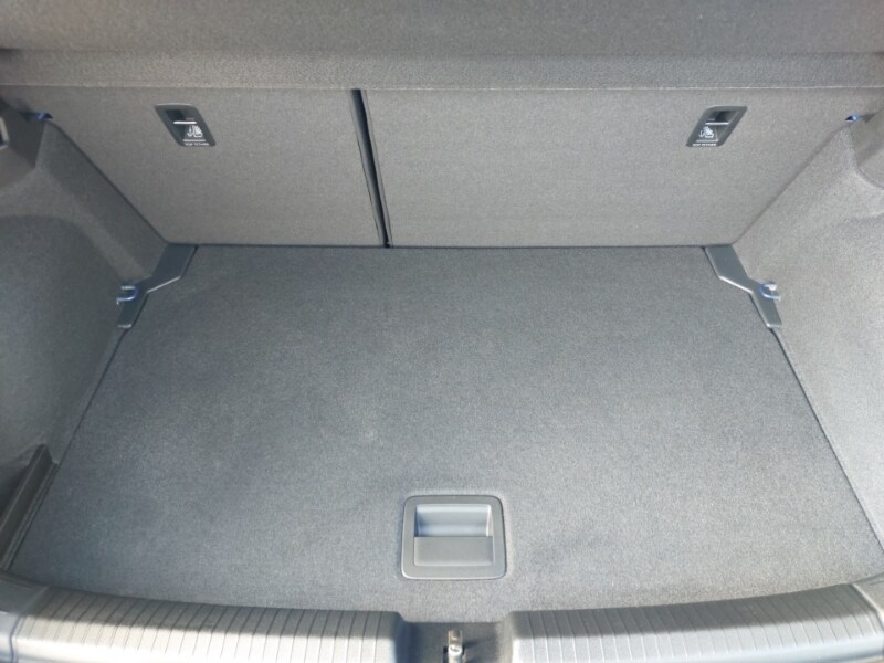 Used Volkswagen Polo 2024 for sale - 76052451: Photo 8