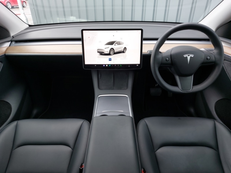 Used Tesla Model Y 2023 for sale - 77300195: Photo 2