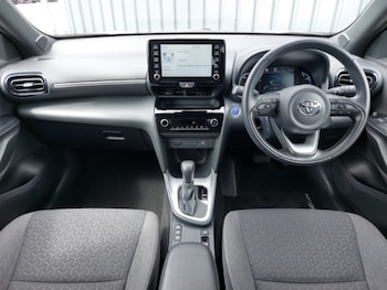 Used Toyota Yaris Cross 2023 for sale - 75576370: Photo