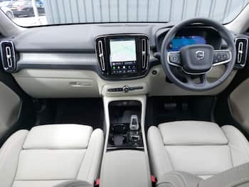 Used Volvo XC40 2025 for sale - 79671280: Photo