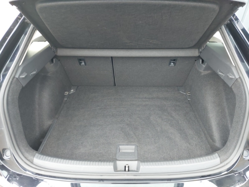 Used Volkswagen Taigo 2023 for sale - 77969304: Photo 8