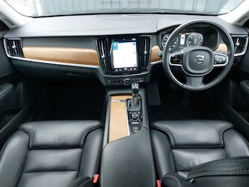 Used Volvo V90 2018 for sale - 76579082: Photo