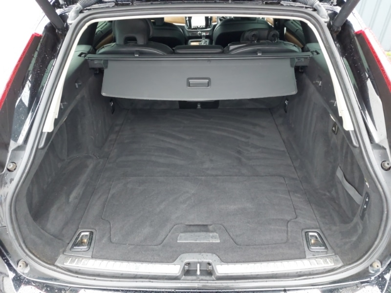 Used Volvo V90 2018 for sale - 76579082: Photo 8