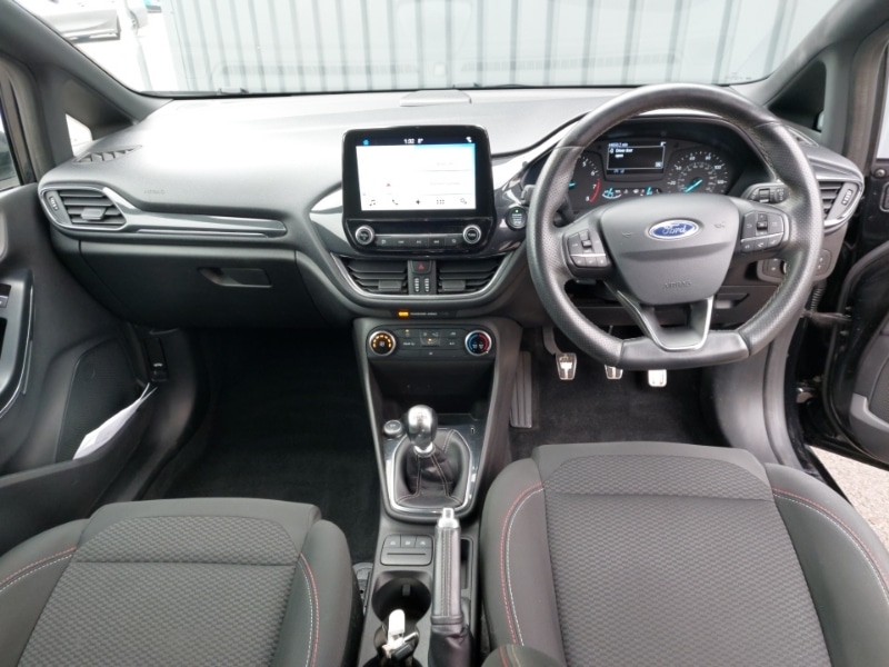 Used Ford Fiesta 2017 for sale - 77964499: Photo 2