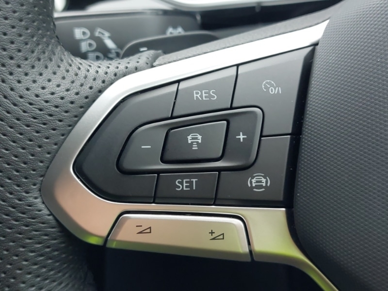 Used Volkswagen T-Roc 2025 for sale - 77062392: Photo 13