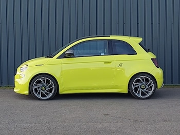 Used Abarth 500 2023 for sale - 77761203: Photo