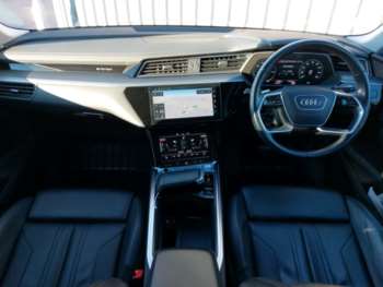 Used Audi Q4 e-tron 2020 for sale - 74427695: Photo