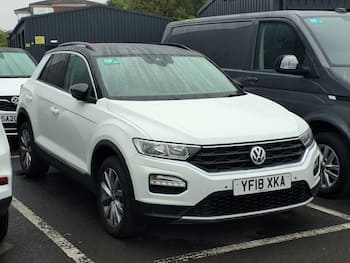 Used Volkswagen T-Roc 2018 for sale - 79546423: Photo