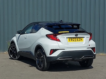 Used Toyota C-HR 2023 for sale - 79092272: Photo
