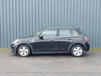 Used MINI Hatch 2018 for sale - 78490045: Photo