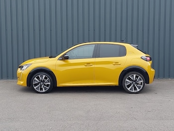 Used Peugeot 208 2022 for sale - 76289579: Photo
