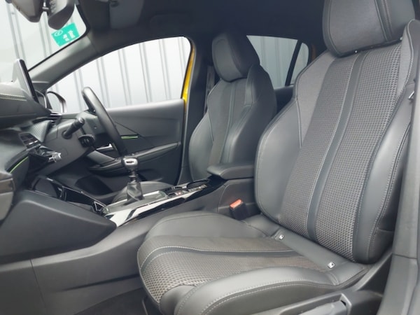 Used Peugeot 208 2022 for sale - 76289579: Photo 5