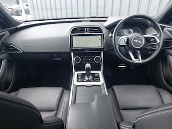 Used Jaguar XE 2023 for sale - 79315740: Photo