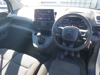 Used Citroen Berlingo 2024 for sale - 79373068: Photo