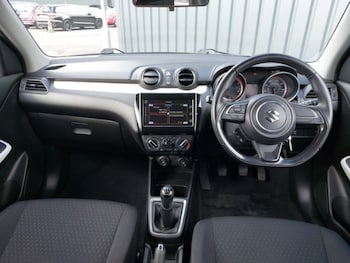 Used Suzuki Swift 2017 for sale - 75933917: Photo