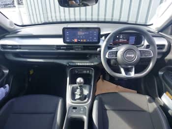 Used Jeep Avenger 2024 for sale - 79848732: Photo
