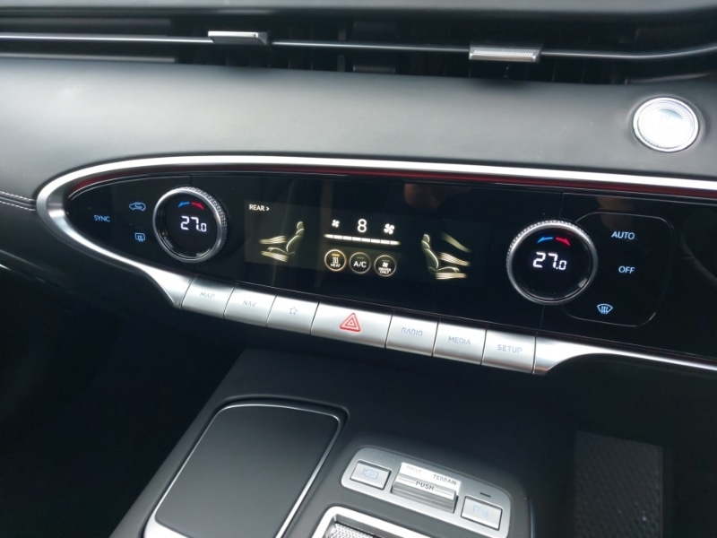 Used Genesis GV70 2023 for sale - 77548976: Photo 11