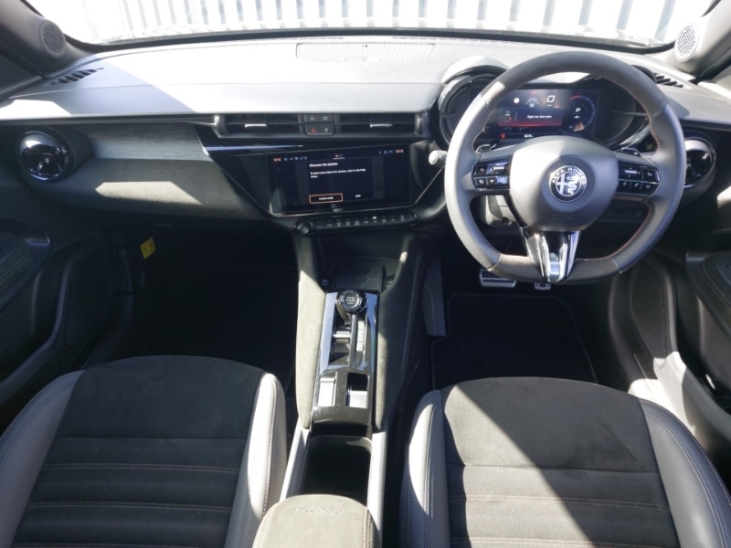 Used Alfa Romeo Junior 2025 for sale - 78129116: Photo 2