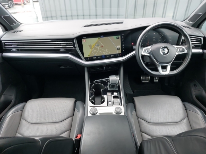 Used Volkswagen Touareg 2019 for sale - 76556247: Photo 2