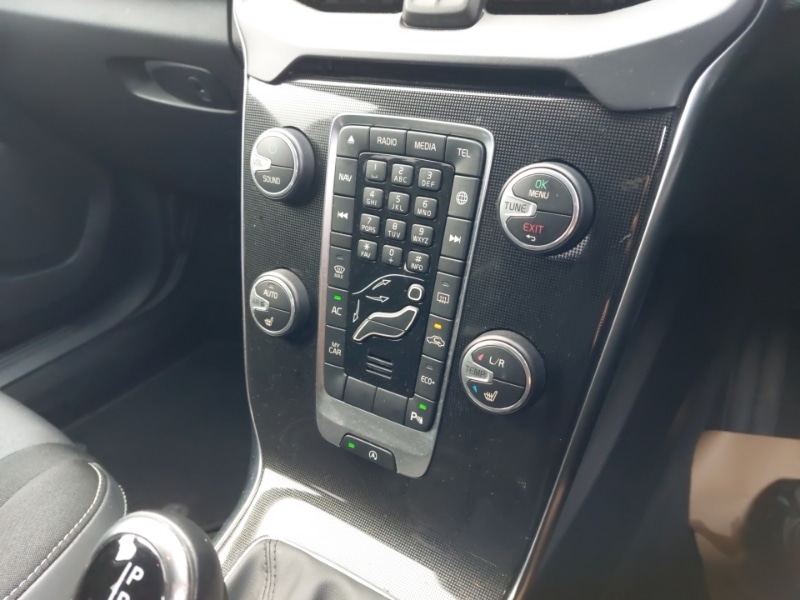 Used Volvo V40 2019 for sale - 77635900: Photo 11