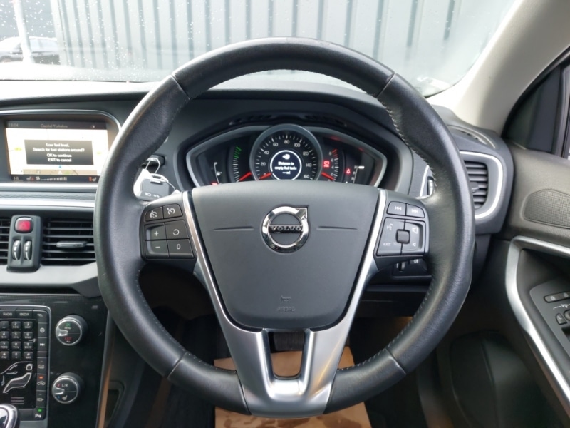 Used Volvo V40 2019 for sale - 77635900: Photo 7
