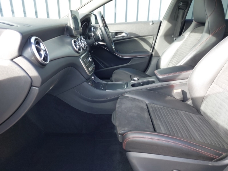 Used Mercedes-Benz CLA 2019 for sale - 76418915: Photo 5